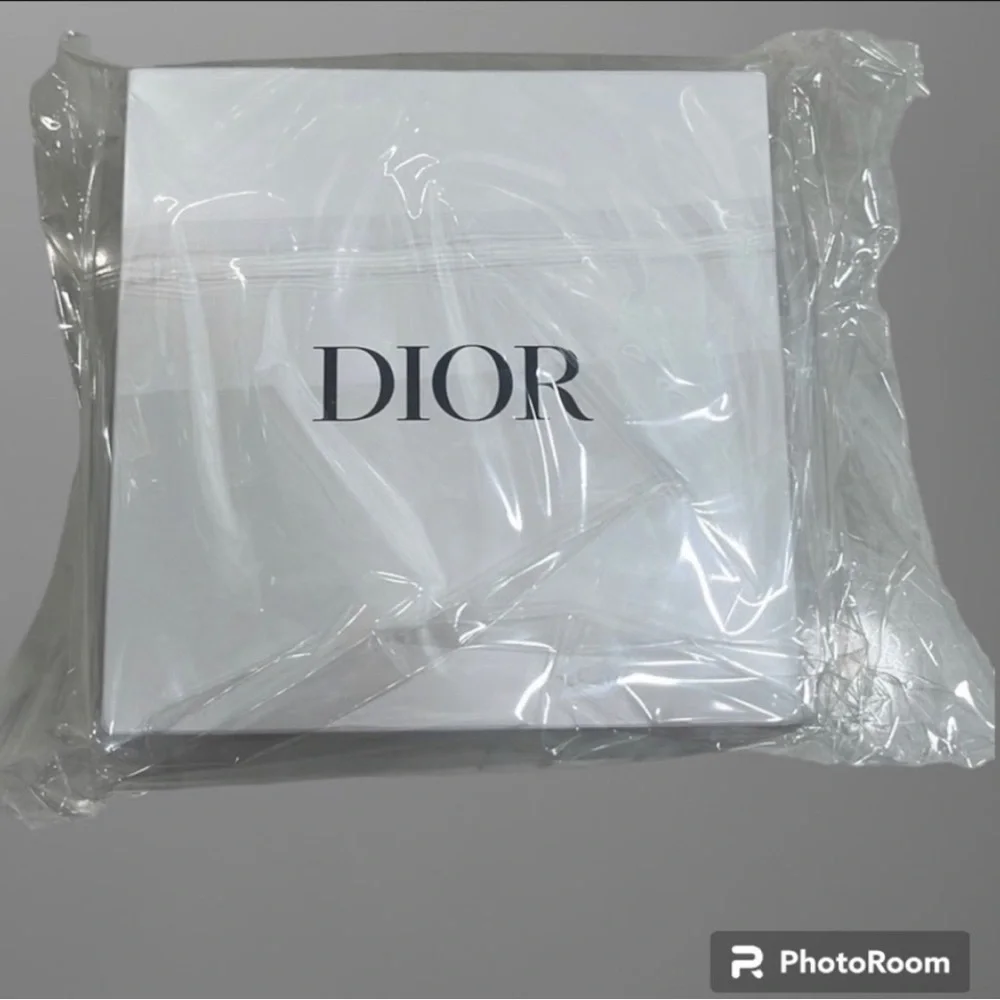 Dior Linen Pouch/Cosmetics Bag Round Box Gift Set